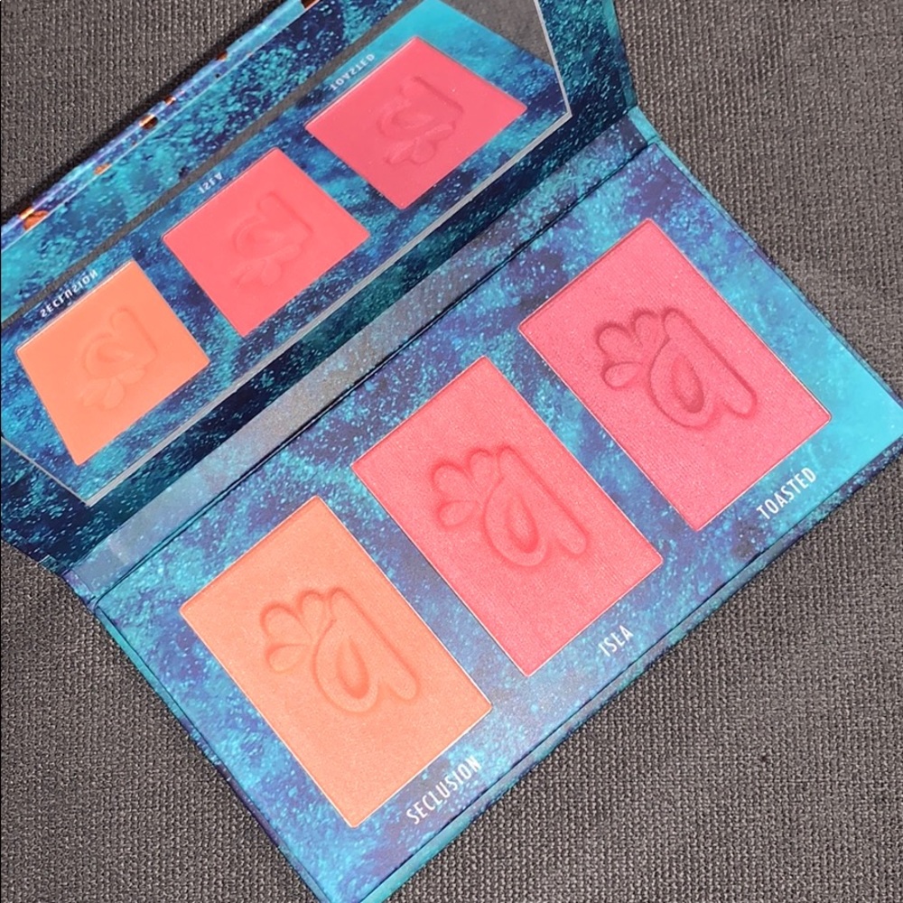 Alamar blush trio NEW